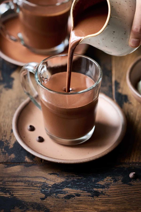 Bebida de Chocolate Quente e Cremosa